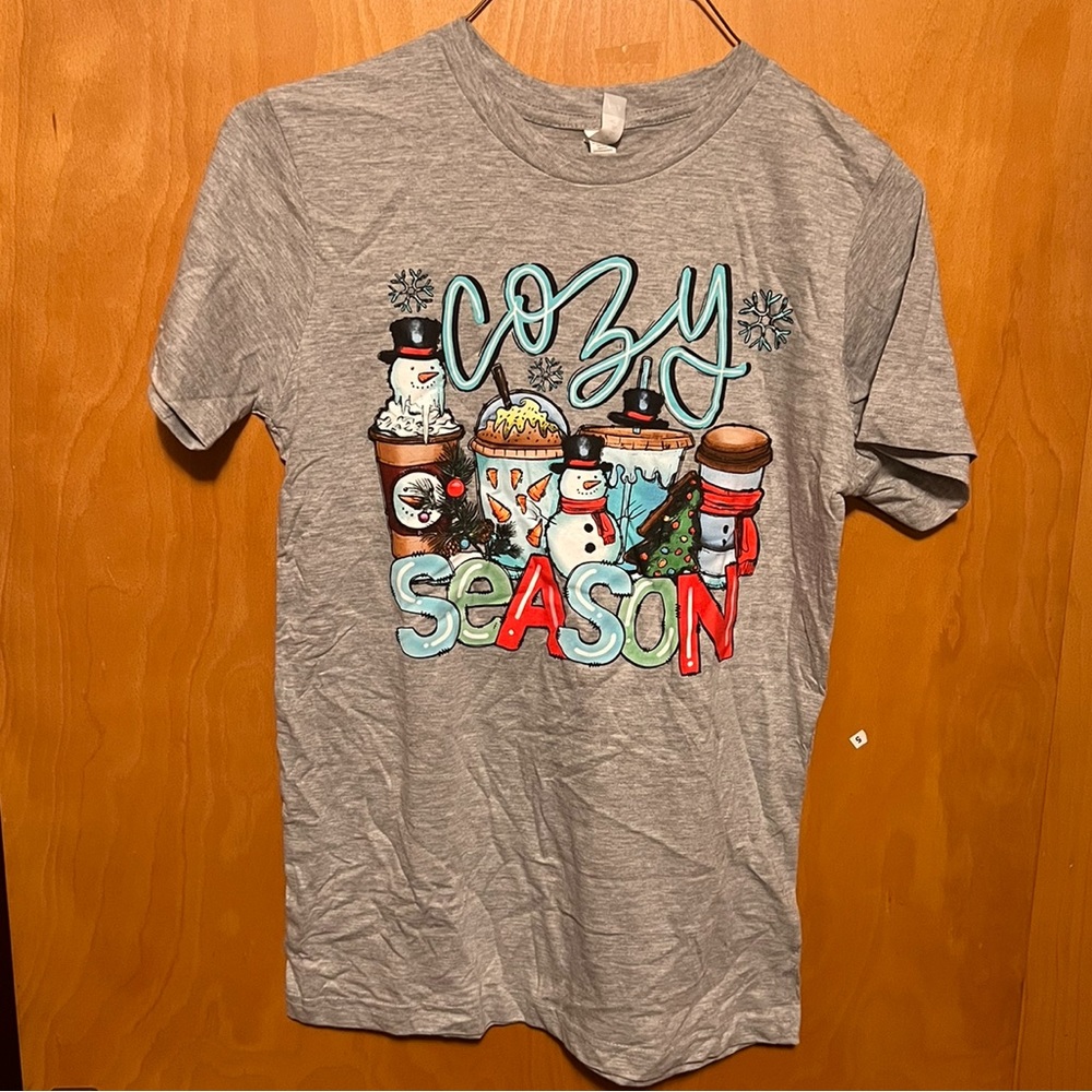 New cozy season tee S